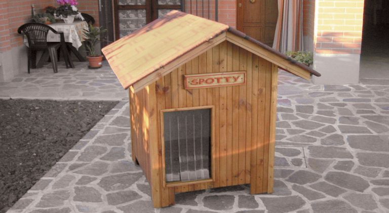 Casetta per cani bricolage | Come costruirla con scarti di perline