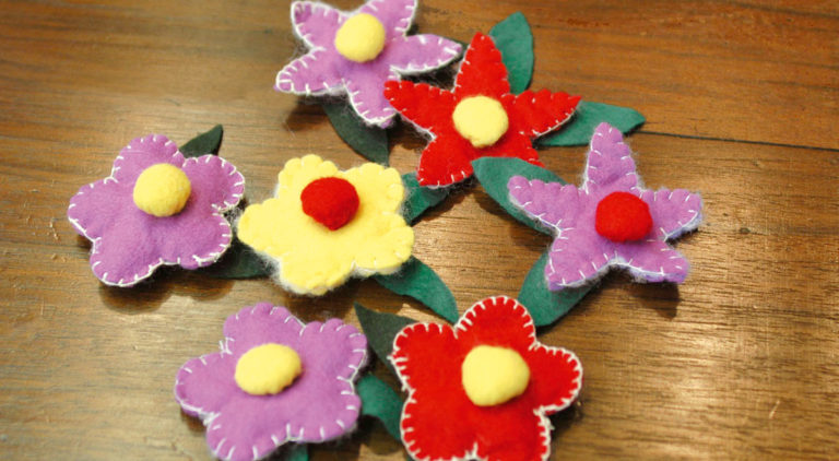 Pannolenci | Come realizzare decorazioni a forma di fiore