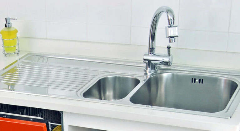 sostituire miscelatore cucina